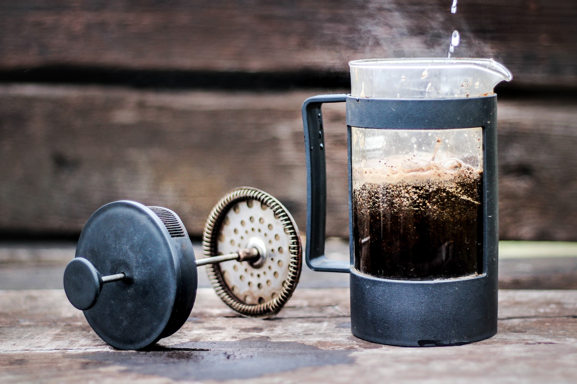 Brewing coffee with French Press style